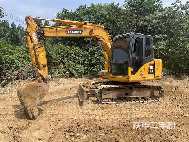 雷沃重工FR80E挖掘机