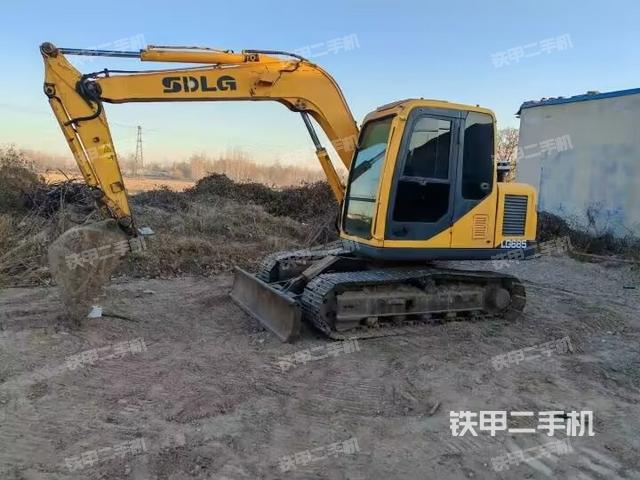 山东临工LG685挖掘机