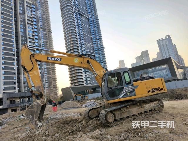 加藤HD820R挖掘机