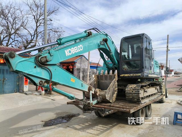 神钢SK140LC-8挖掘机