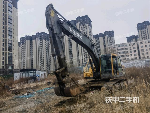 沃尔沃EC210BLC挖掘机