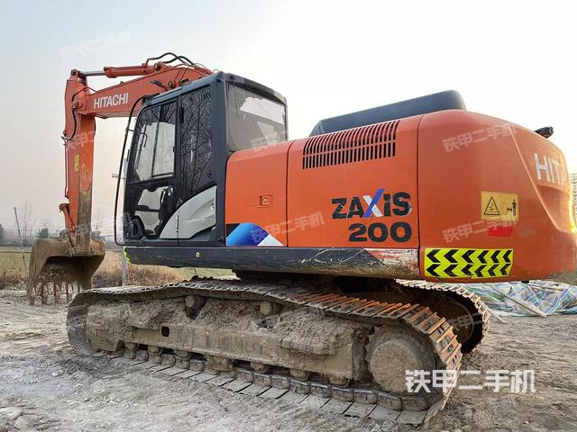 日立ZX200-5A挖掘机