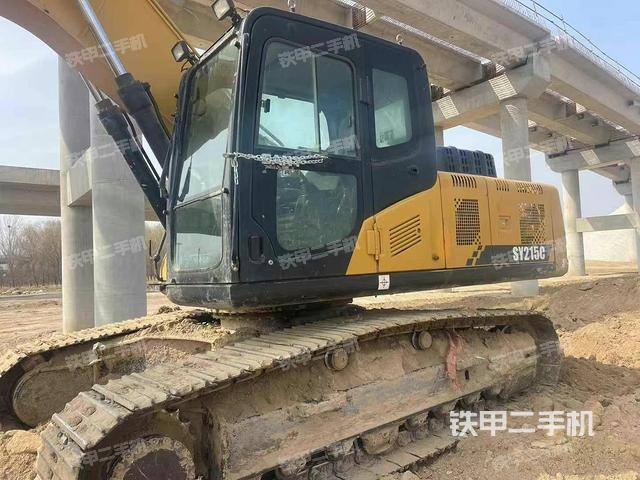 三一重工SY215C挖掘机