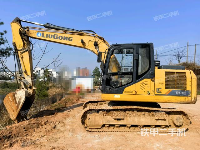 柳工CLG913E挖掘机