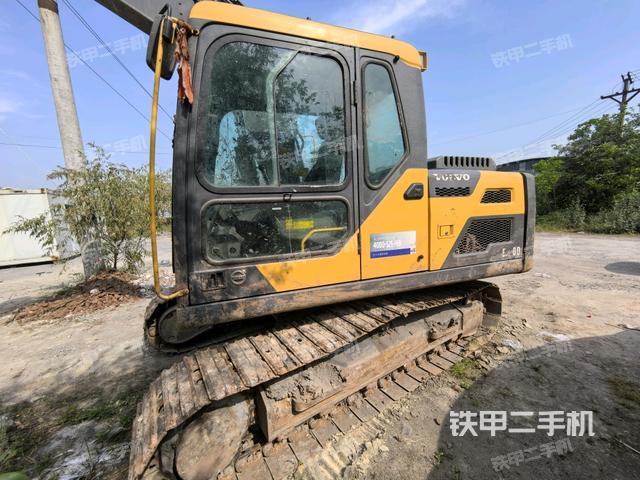 沃尔沃EC120D挖掘机