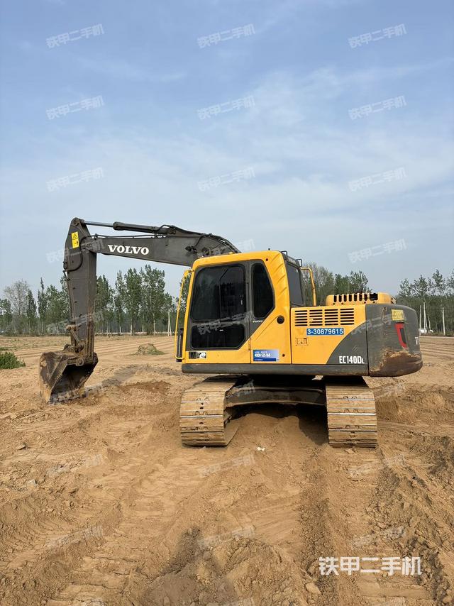 沃尔沃EC140D挖掘机