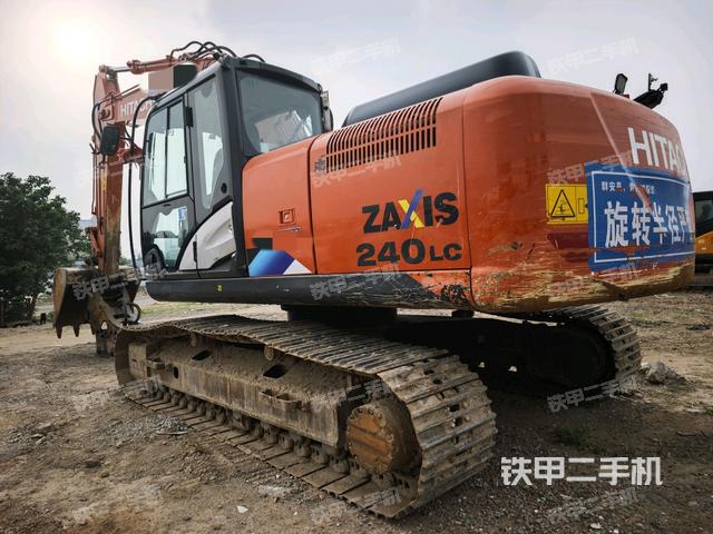 日立ZX210LC-5挖掘机