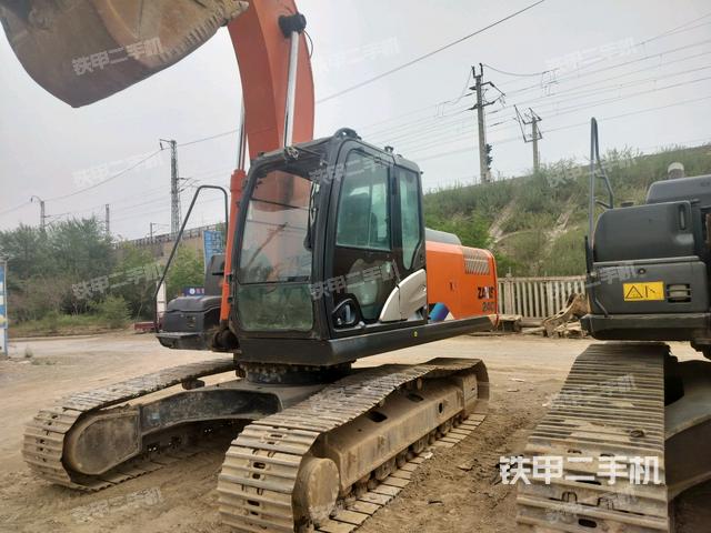 日立ZX240-5A挖掘机